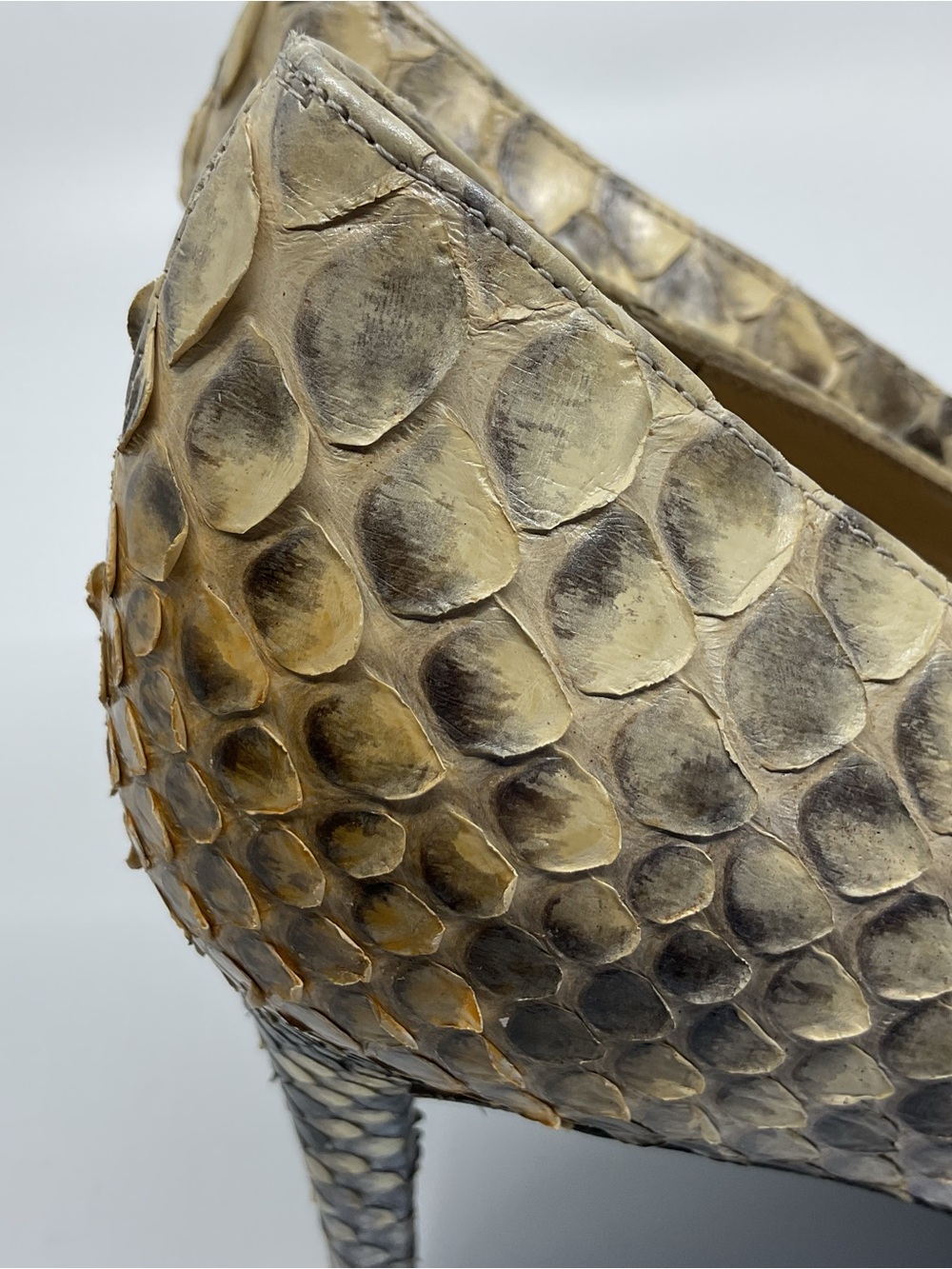 Stuart Weitzman Beige Python-Texture Pointed Toe Heels - Picture 11 of 11